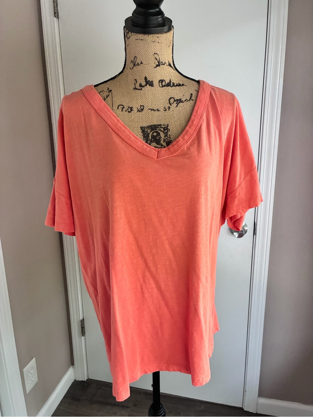 aerie Coral V-Neck Relaxed Short Sleeve Tee
